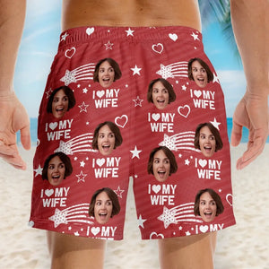 Photo personnalisée Tout le monde sait que tu es à moi - Short de plage hawaïen personnalisé amusant pour homme - Cadeau de vacances d'été, cadeau de fête d'anniversaire pour mari