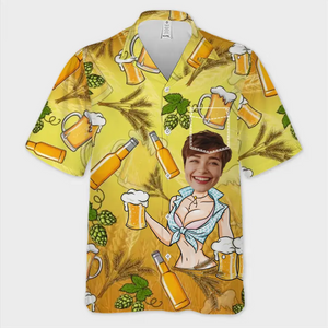 T-shirt hawaïen unisexe personnalisé avec photo « L'amour est dans l'air de l'été » - Cadeau pour les vacances d'été, pour mari et femme, pour un anniversaire