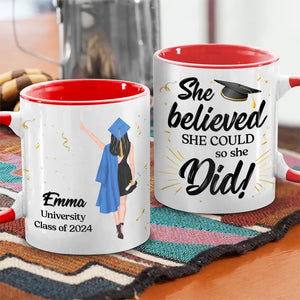 Un nouveau moi commence par un nouveau voyage - Tasse personnalisée avec accents pour la famille - Cadeau de remise de diplôme pour les membres de la famille, les frères et sœurs