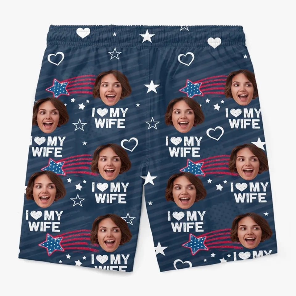 Photo personnalisée Tout le monde sait que tu es à moi - Short de plage hawaïen personnalisé amusant pour homme - Cadeau de vacances d'été, cadeau de fête d'anniversaire pour mari