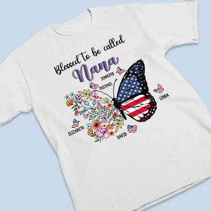 L'amour d'une mère est le plus beau des cadeaux - T-shirt, sweat à capuche et sweat-shirt unisexe personnalisé pour la famille - 4 juillet, cadeau pour maman, grand-mère