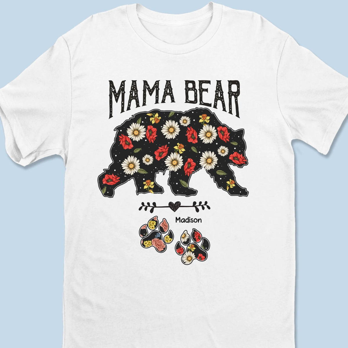 Fort comme une maman ours, doux comme une fleur - T-shirt unisexe personnalisé pour la famille, t-shirt premium, sweat à capuche - Cadeau de fête des mères pour maman, grand-mère