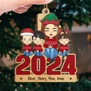 Maman et enfants assis ensemble - Décoration familiale personnalisée - Forme unique en bois - Cadeau de Noël pour les membres de la famille