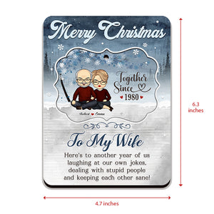 Une autre année où nous rions de nos propres blagues - Carte en bois personnalisée pour couple avec ornement amovible - Cadeau de Noël pour mari et femme, anniversaire