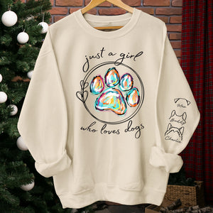 Juste une jolie fille qui aime les chiens - Sweat-shirt unisexe personnalisé avec motif sur la manche pour chien et chat - Cadeau pour les propriétaires et les amoureux des animaux