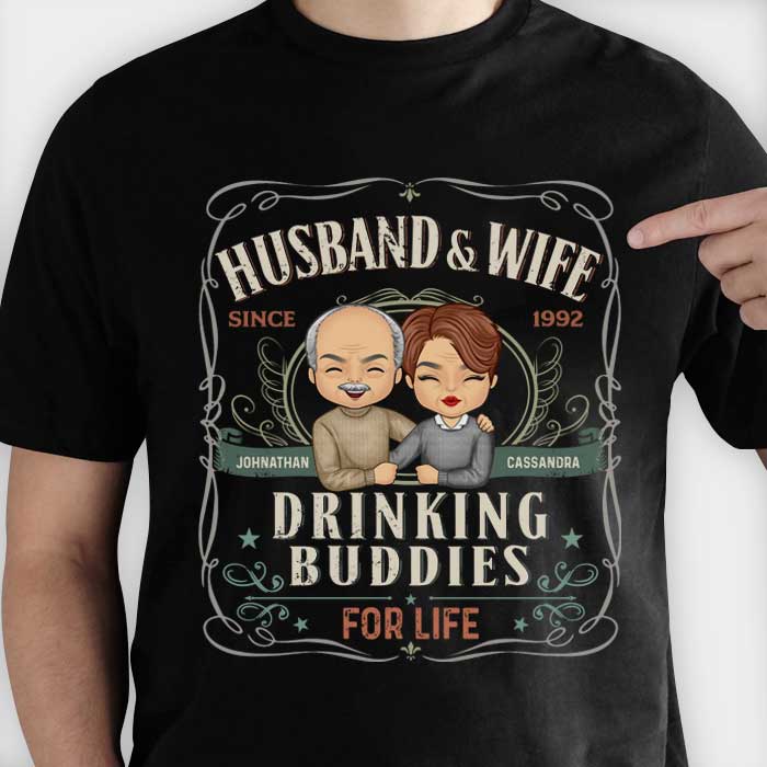 Mari et femme sont des compagnons de beuverie pour la vie - T-shirt unisexe personnalisé, sweat à capuche, sweat-shirt - Cadeau pour couple, mari et femme, anniversaire, fiançailles, mariage, cadeau de mariage