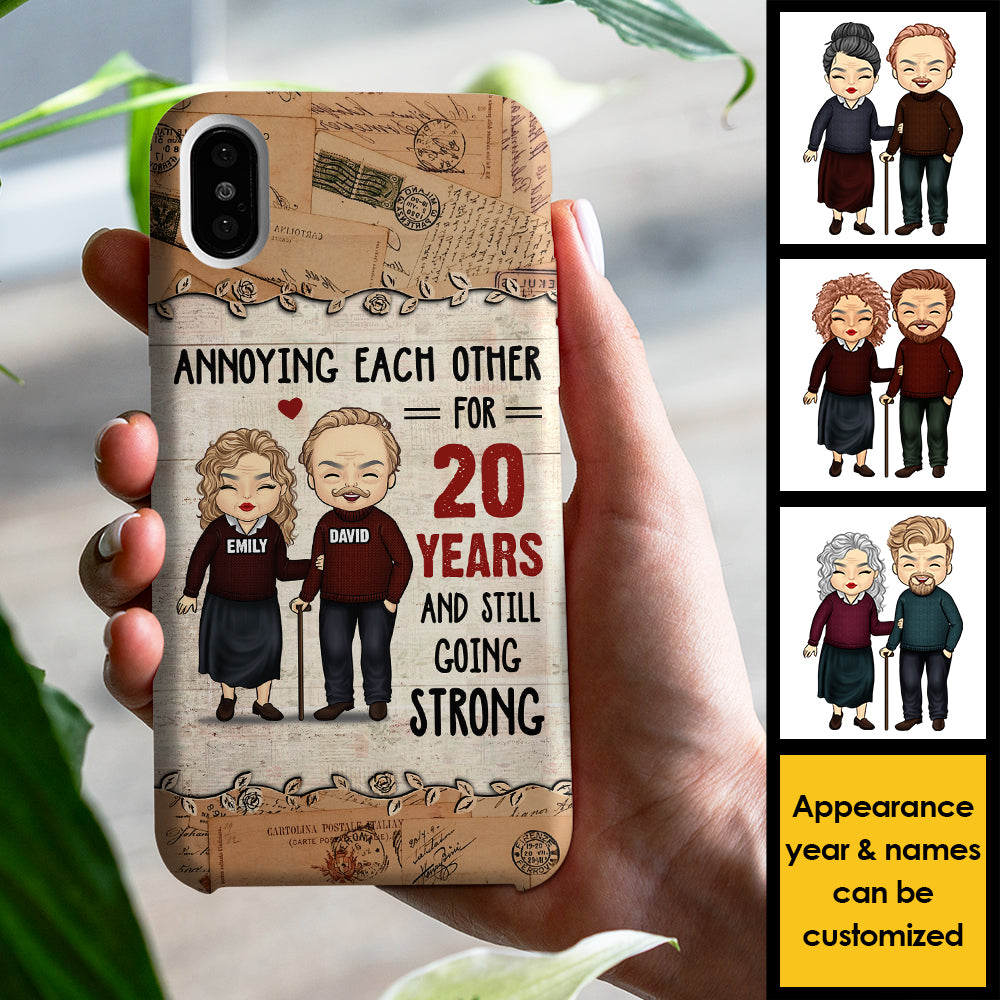 On s'ennuie depuis des décennies et on est toujours aussi forts ! Cadeau pour couple, mari et femme ! Coque de téléphone personnalisée