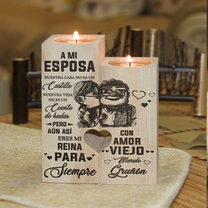 A Mi Esposa Nuestra Casa No Es Un Castillo - Gift For Couples, Candle Holder.